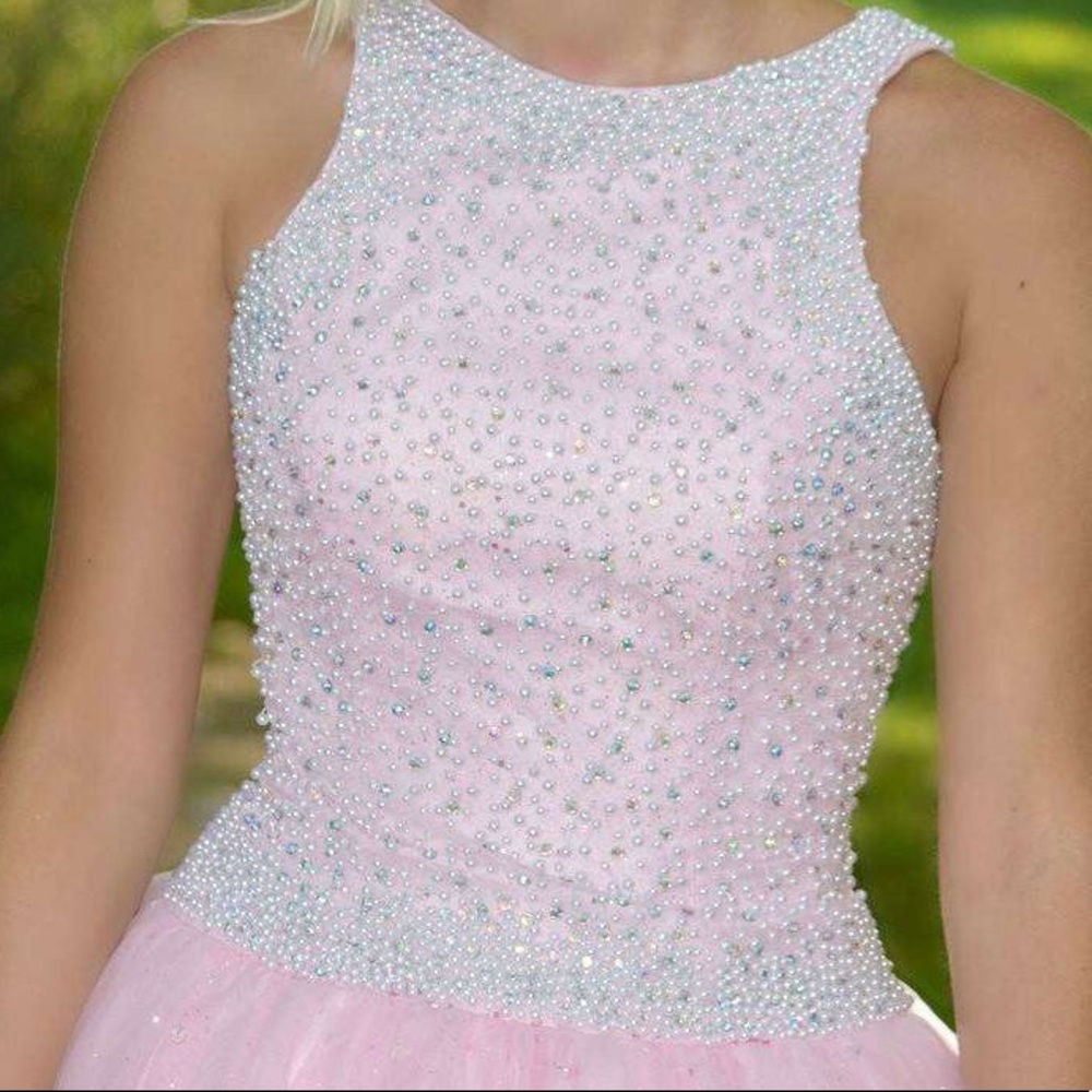 Prom dress - Picture 3 of 10